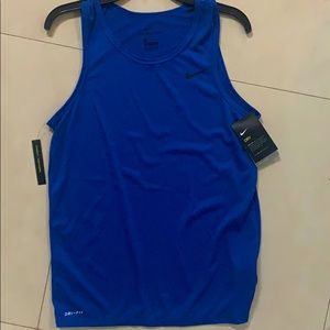 NWT Men’s Nike drifit workout tank